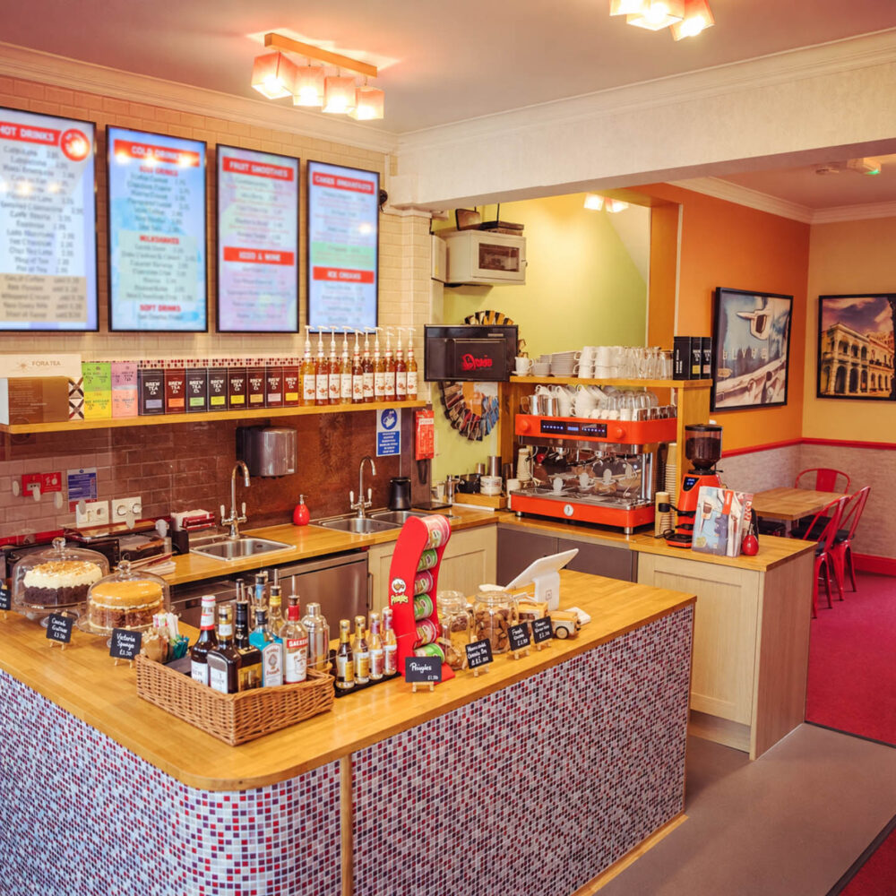 The coffee bar at Amigos Coffee, Millbridge in Plymouth